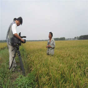 2012年雙鴨山地區(qū)禾康改良劑推廣站成立(圖7) 2012年雙鴨山地區(qū)禾康改良劑推廣站成立(圖7)